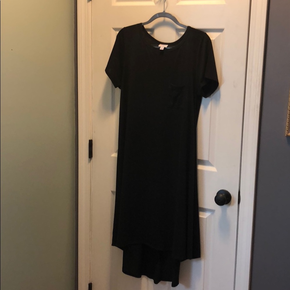 EUC Black LuLaRoe Carly!